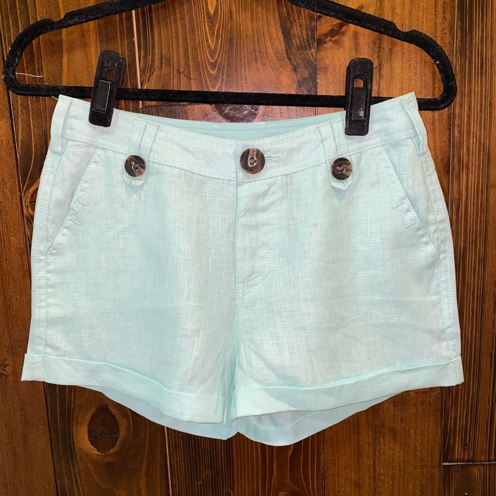 Mint Lightweight shorts, Size Small